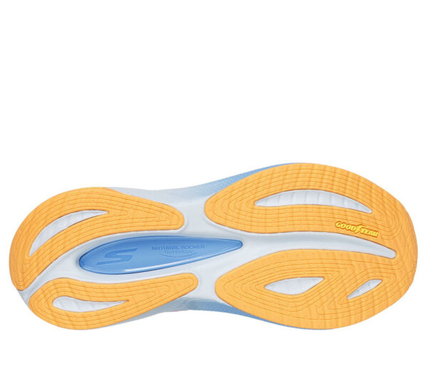 Skechers Max Cushioning Propulsion - Image 3