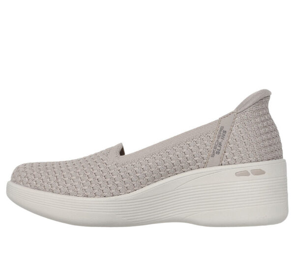 Martha Stewart x Skechers Slip-ins Pier-Lite - Image 4