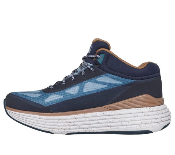 Skechers Max Cushioning Suspension Terrace - Image 4